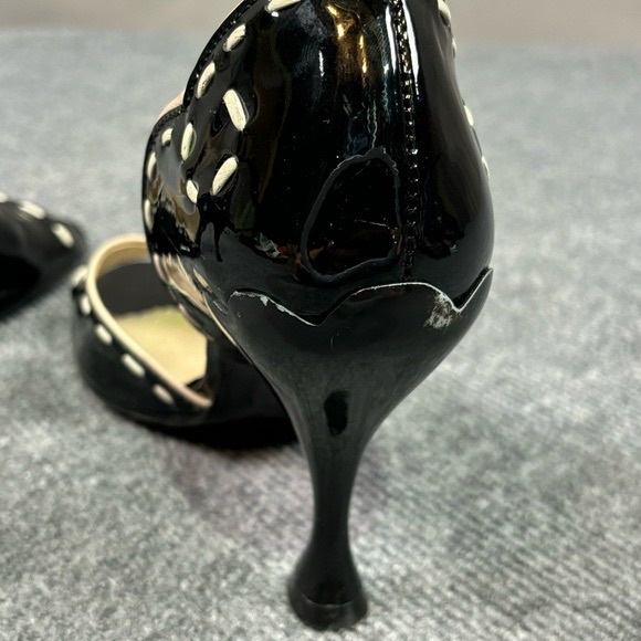 John Fluevog Heels Women’s 8.5 Listen Up Audrey Patent Leather Classic Black - Picture 2 of 9